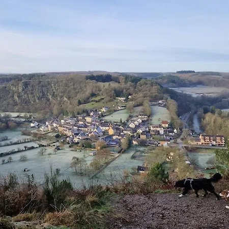Home, Leonard Des Bois