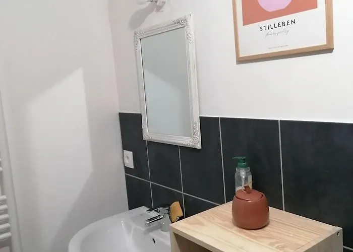 Home, Léonard Des Bois * Saint-Léonard-des-Bois